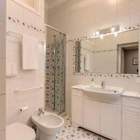 Апартаменты Lovely Flat By The Vatican