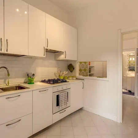 Lovely Flat By The Vatican Апартаменты Рим