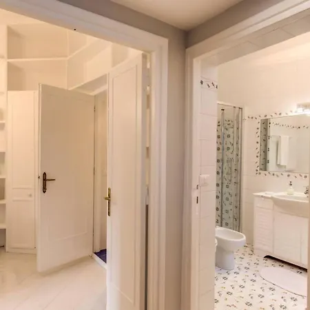 Lovely Flat By The Vatican Apartment *
