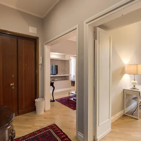 Lovely Flat By The Vatican Apartment *